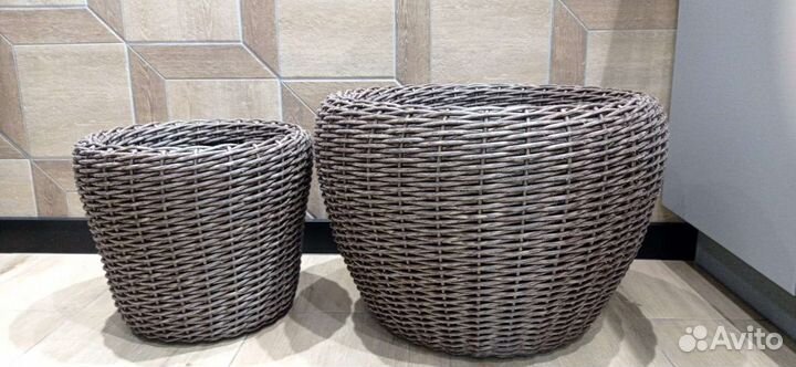 Вазоны для цветов из ротанга