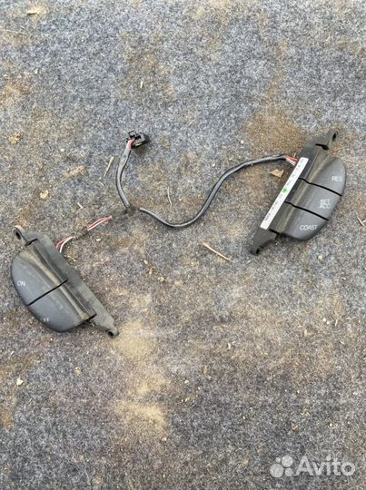 Кнопки в руль Ford Focus 1