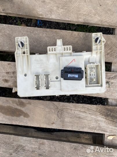 Блок предохранителей mazda 3 bk