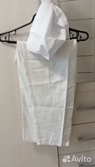 Медицинские костюм и халаты