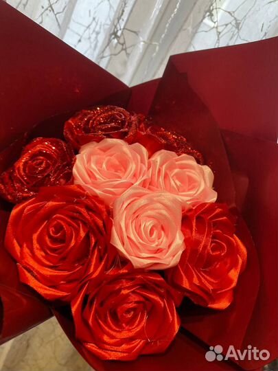 Цветы из атласных лент