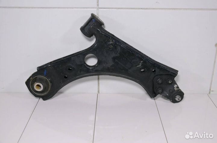 Рычаг нижний передний правый Jeep Renegade BU/BV