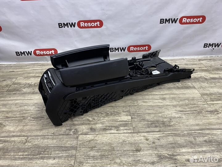 Подлокотник передний черный BMW F01 F02