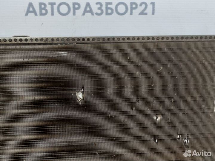 Радиатор охлаждения Chevrolet Niva