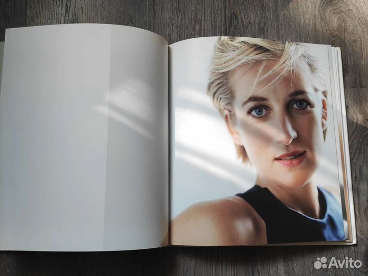 Книга Diana Princess of Wales by Mario Testino