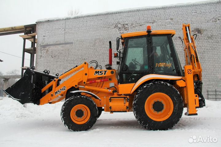 Водитель машинист экскаватора 3 в 1 MST 542