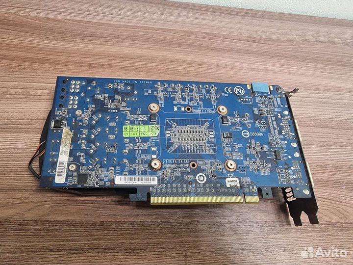 Видеокарта Nvidia GeForce GTX560Ti и 9500GT