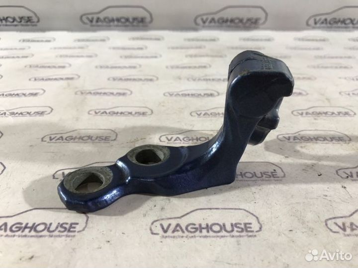 Петля двери задняя левая Ford Focus MK 2 2007