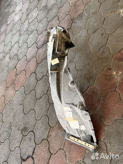 Локер передний правый toyota corolla E18 (2013)