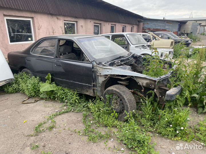 Toyota Vista SV-32 по запчастям