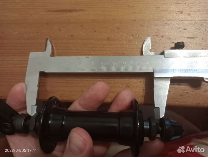 Втулка передняя на эксцентрике 3/8