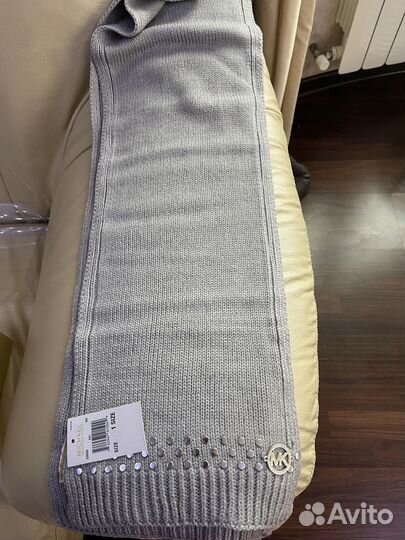 Комплект шапка и шарф и перчатки