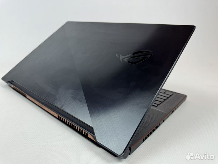 Топовый Zephyrus 17.3 300Гц I7/32Gb/RTX 2080 Super