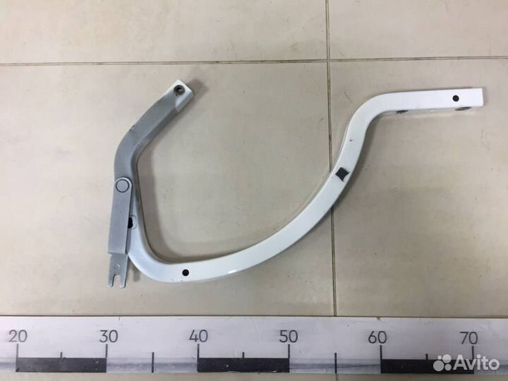 Петля крышки багажника Toyota Corolla E180 2013