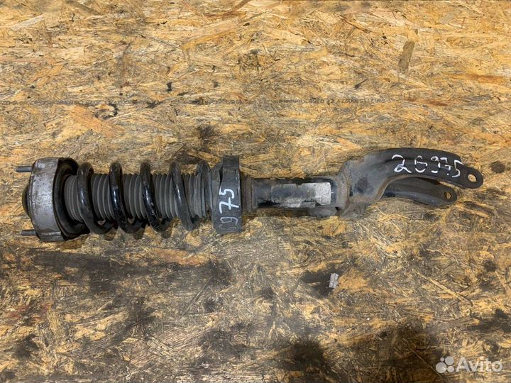 Стойка амортизатора передняя левая Volkswagen 2