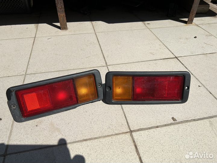 Фонари задние в бампер Паджеро 2