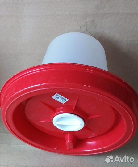 Поилка для птиц