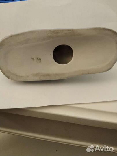 Фарфоровая фигурка 