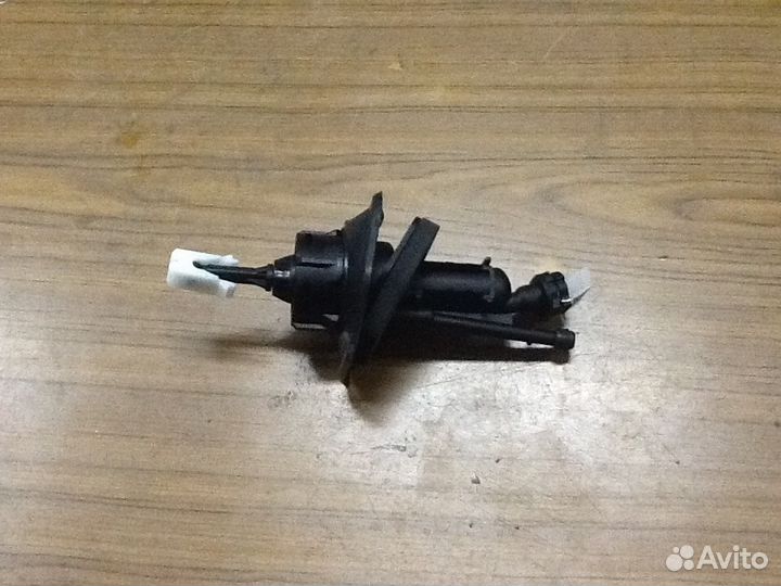 Цилиндр сцепления форд фокус