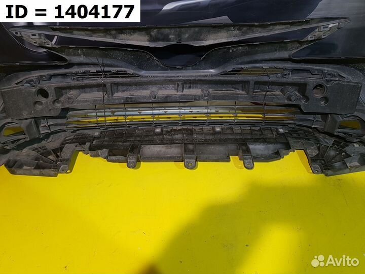 Бампер передний Toyota Camry