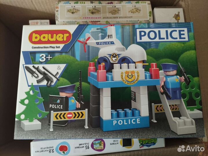 Конструктор Полиция вертолетная площадка 48 дет