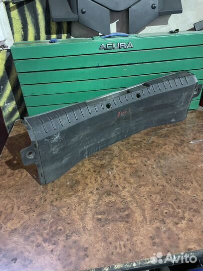 Накладка замка багажника Ford focus 2