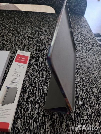 Чехол на iPad