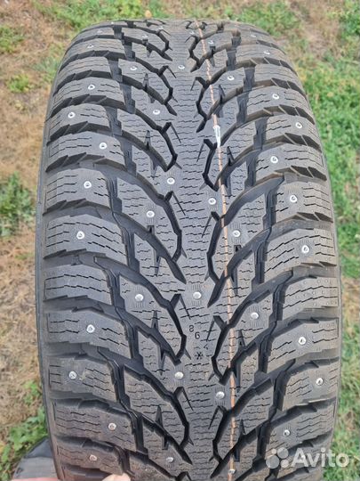 Nokian Tyres Hakkapeliitta 9 SUV 285/60 R18 116