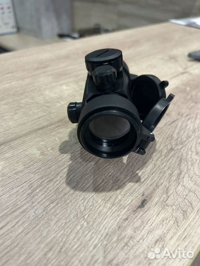 Коллиматорный прицел red dot