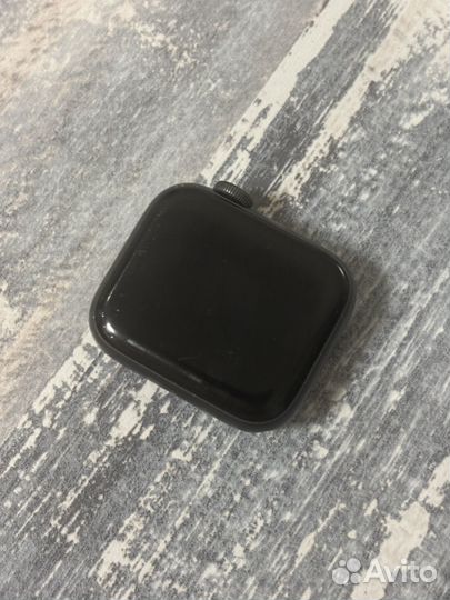 Часы apple watch se 40mm