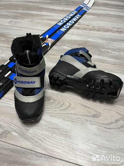 Беговые лыжи с ботинками