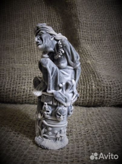 Сказочный персонаж фигурка из камня