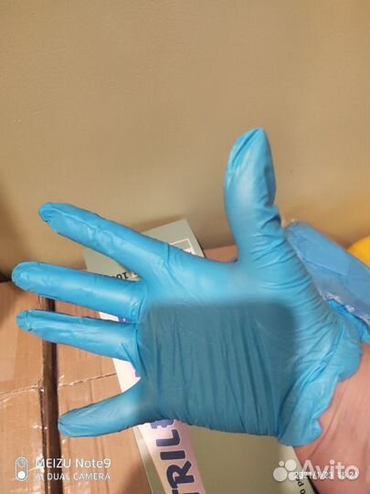 Нитриловые перчатки