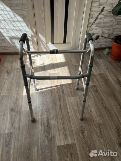 Ходунки для взрослых с регулировкой