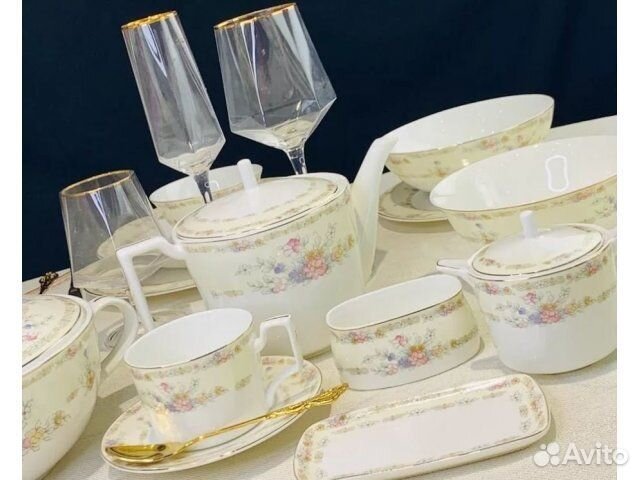Чайный и столовый сервиз фарфор