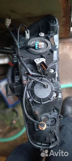 Фара левая на mitsubishi lancer 10