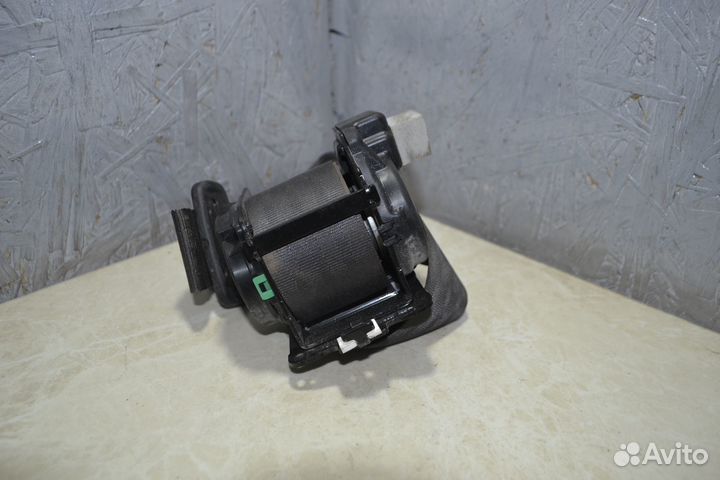 Ремень безопасности задний правый Kia Ceed 2 JD