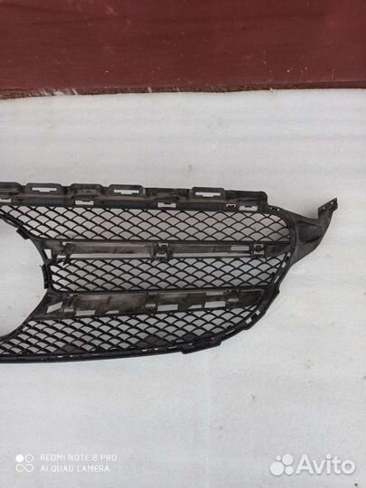 Решётка радиатора C-class W205, оригинал, б/у