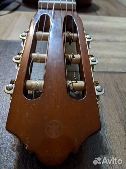 Гитара Yamaha C40