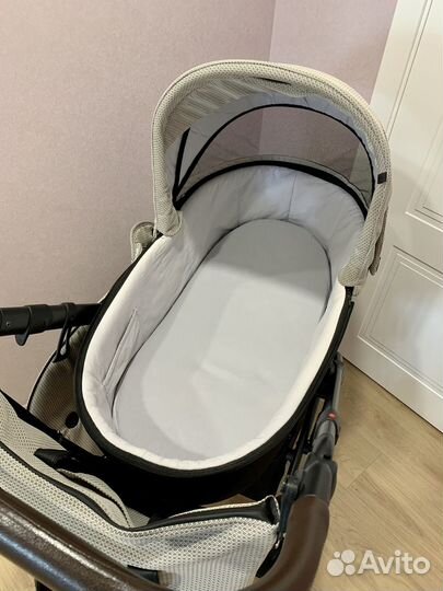 Коляска Roan Bass Next 3 в 1