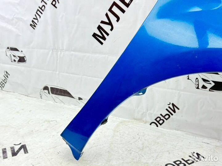 Крыло переднее правое Toyota Camry 40