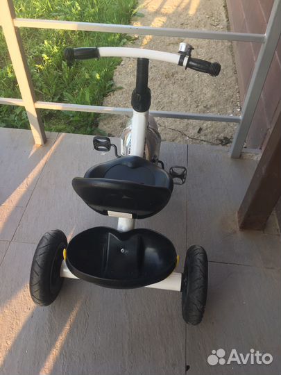 Трехколесный велосипед