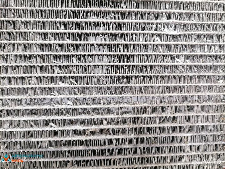 Радиатор (основной) Dacia Duster 2013 8200735039