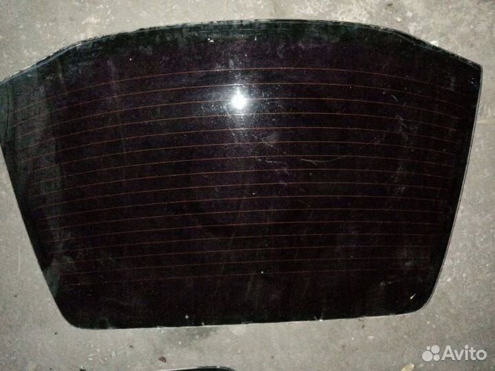 Стекло заднее Toyota Sprinter AE110