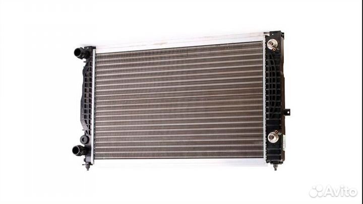 Радиатор охлаждения Audi A6 C5