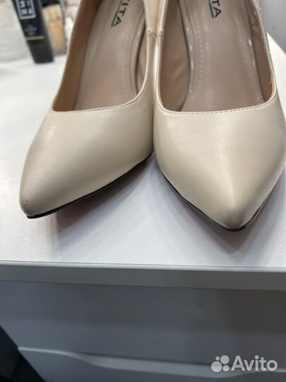 Туфли на каблуке