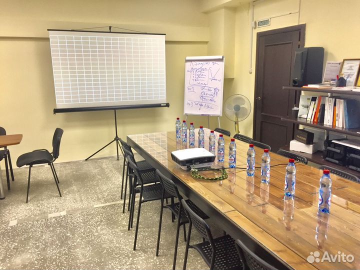 Аренда проектора с экраном в Томске HD (16:9)