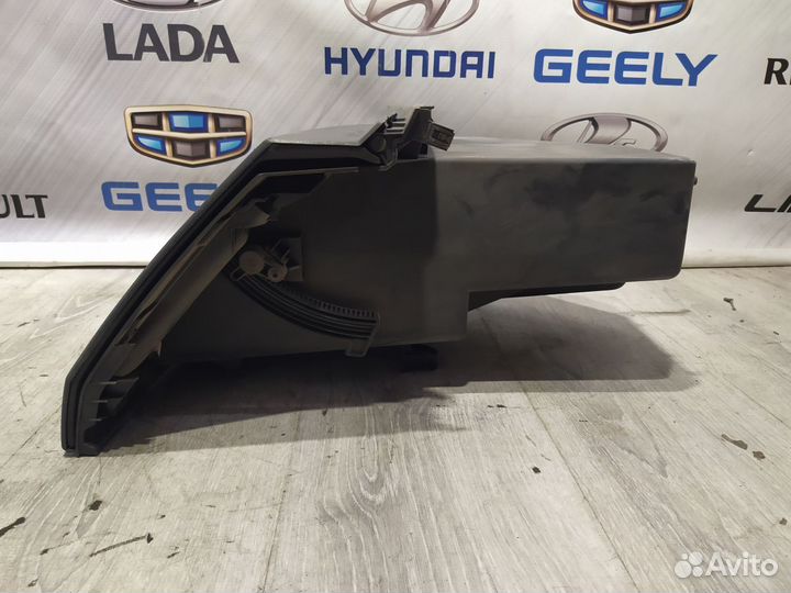 Крышка бардачка Бардачок renault megane 2