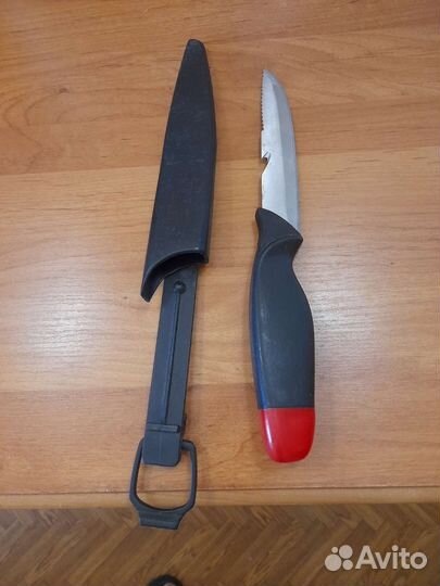Нож с чехлом