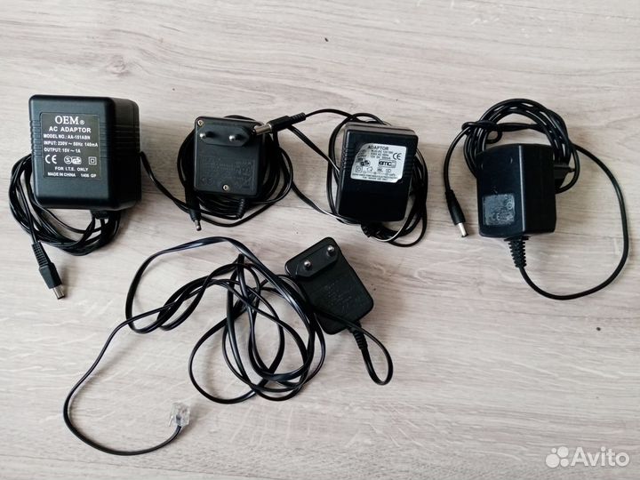 Адаптеры сетевые: AC/DC : 7,5 V; 3,7V; 15V;